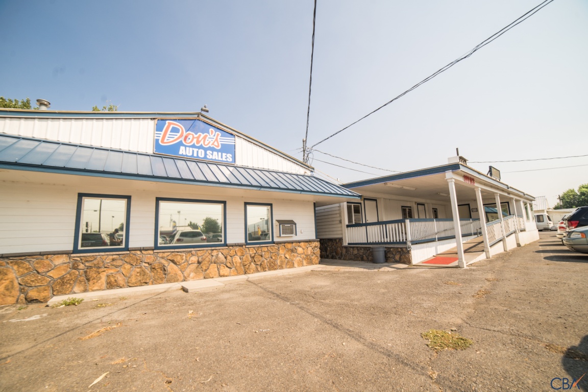 3,500 SF Retail Building in Union Gap, WA on